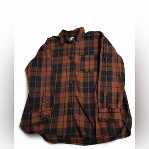 Women’s flannel size large